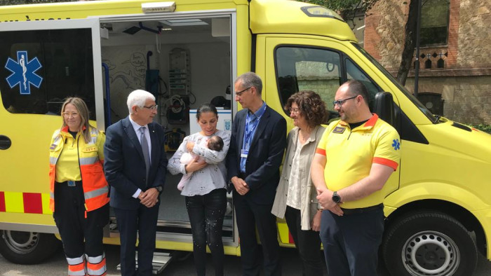 El conseller Balcells i l'equip que va participar en el trasllat de l'Aixa