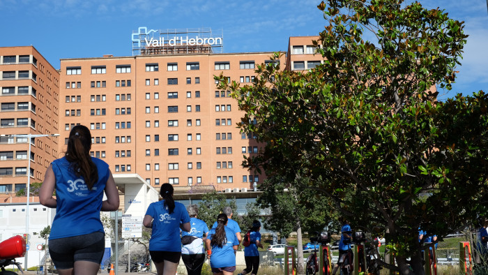 1a cursa Vall d'Hebron façana Hospital General